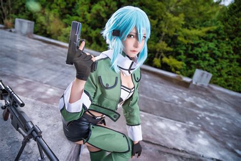 sinon cosplay|Gothic succubus Sinon cosplay by Ribaibu : r/swordartonline